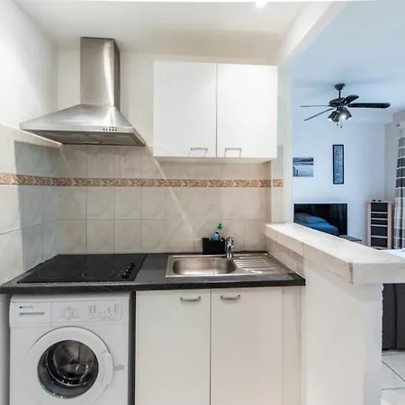 Spacious 1 Bed Apt , Sleeps 4 Nr Center Of * Cannes