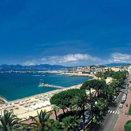 Spacious 1 Bed Apt , Sleeps 4 Nr Center Of Apartamento